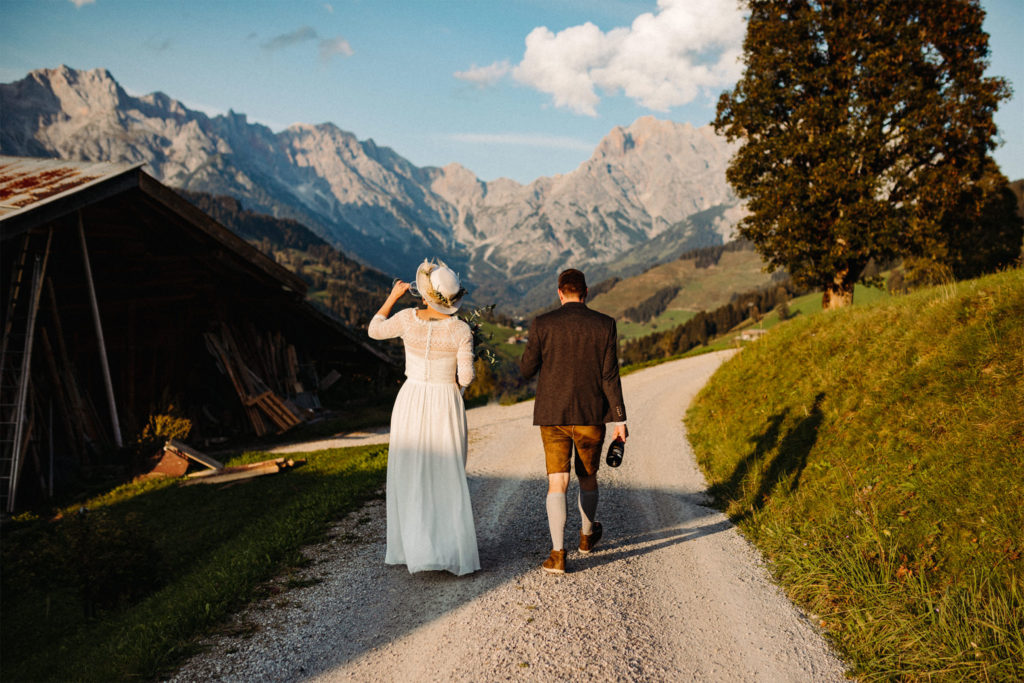 Warum ein After Wedding Shooting eine großartige Ergänzung für eure Hochzeitsfotos ist 6 Hochzeitsreportage in den Alpen