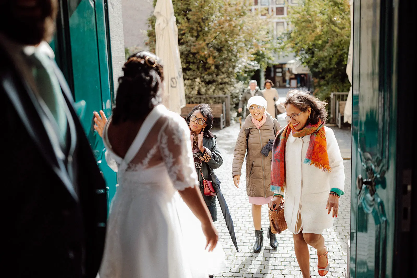 Urban Wedding in Düsseldorf – Tiana & Daniel feiern zwischen Altstadt und Forty Four 16 FZ9A0304