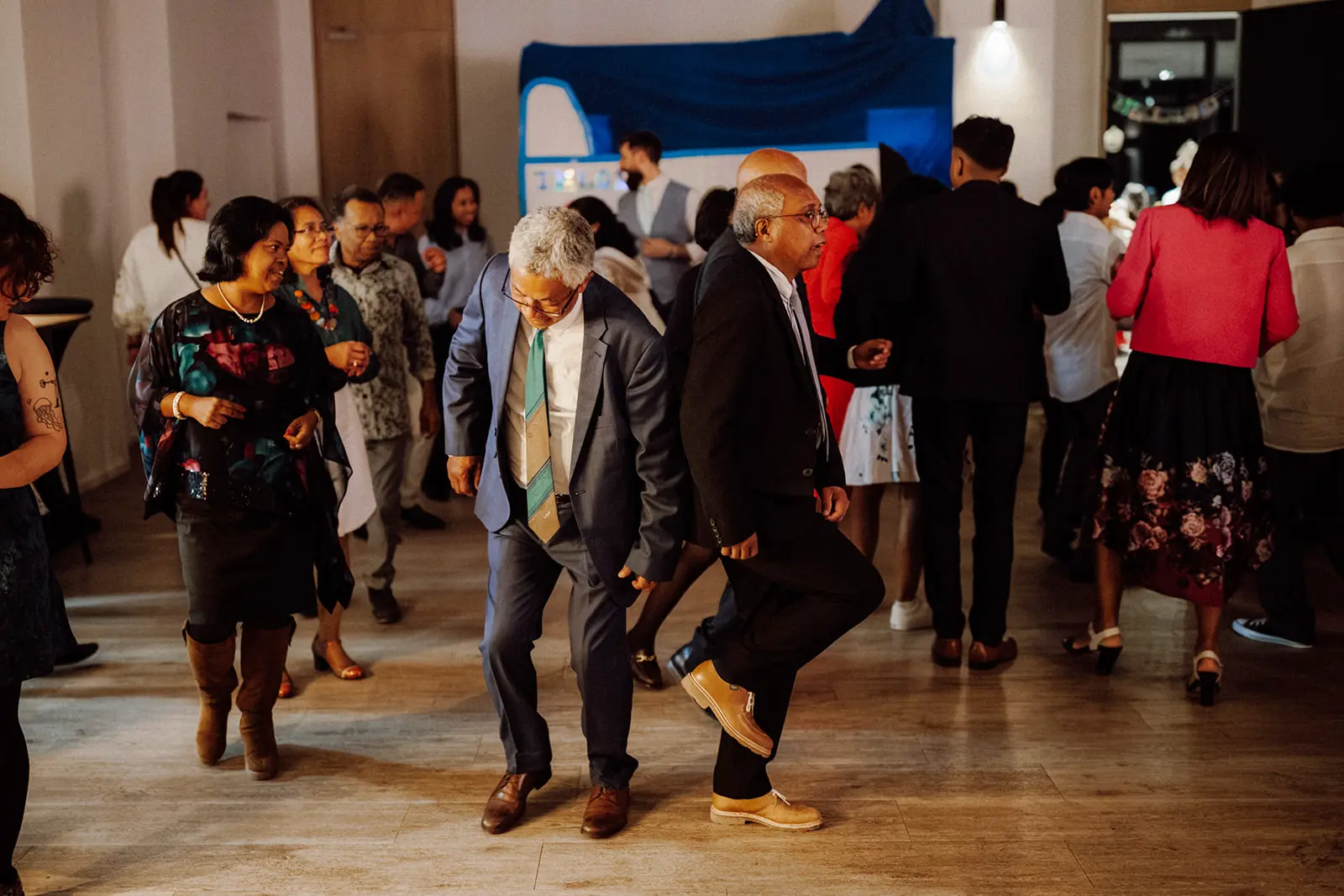 Urban Wedding in Düsseldorf – Tiana & Daniel feiern zwischen Altstadt und Forty Four 69 FZ9A3939